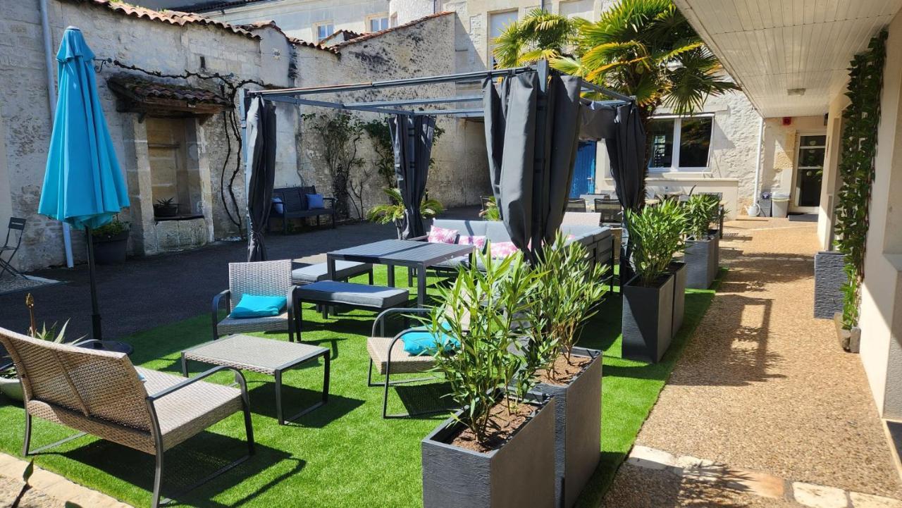 Cit'Hotel Le Cheval Blanc Cognac Centre Exterior foto