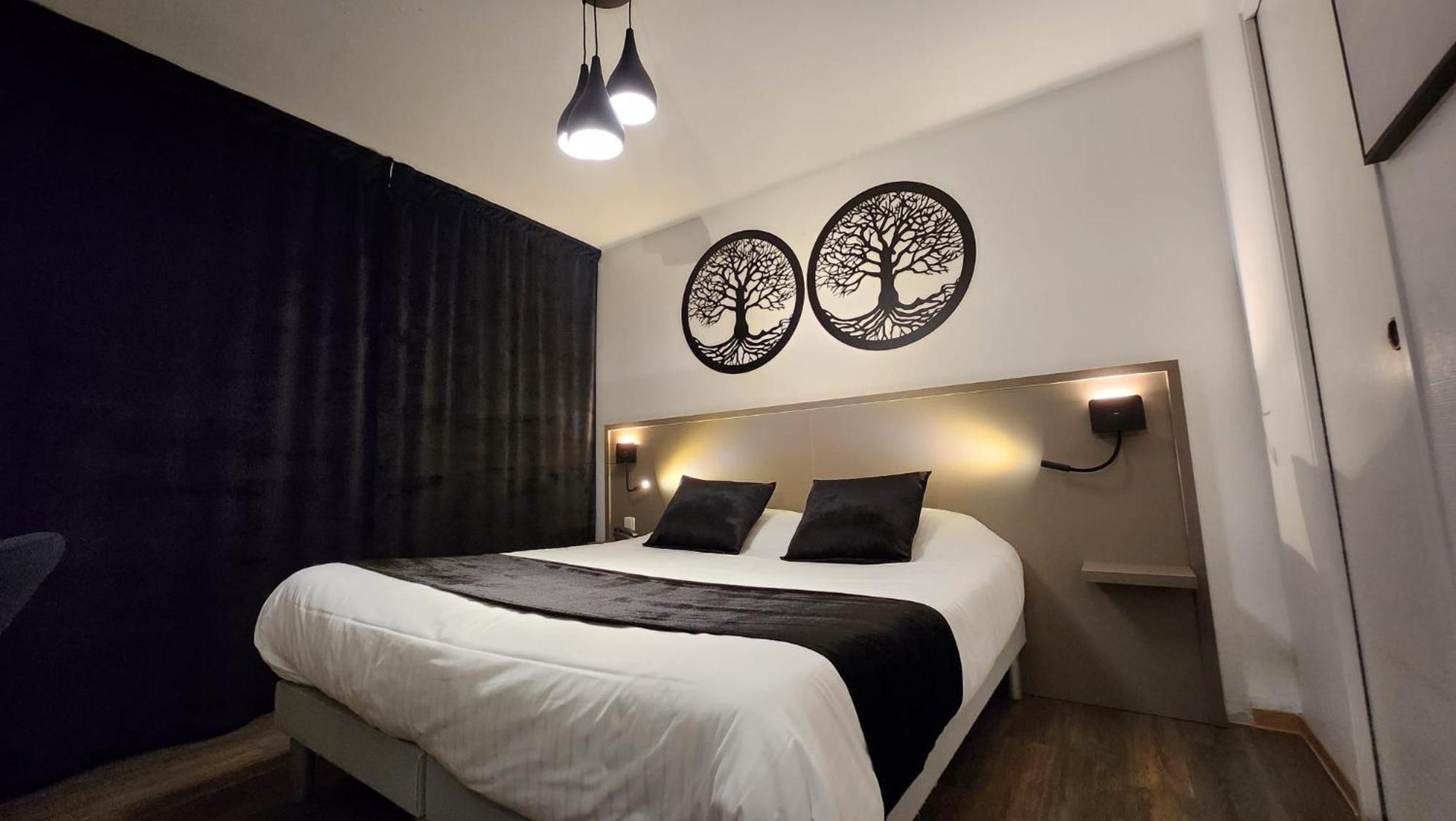 Cit'Hotel Le Cheval Blanc Cognac Centre Exterior foto