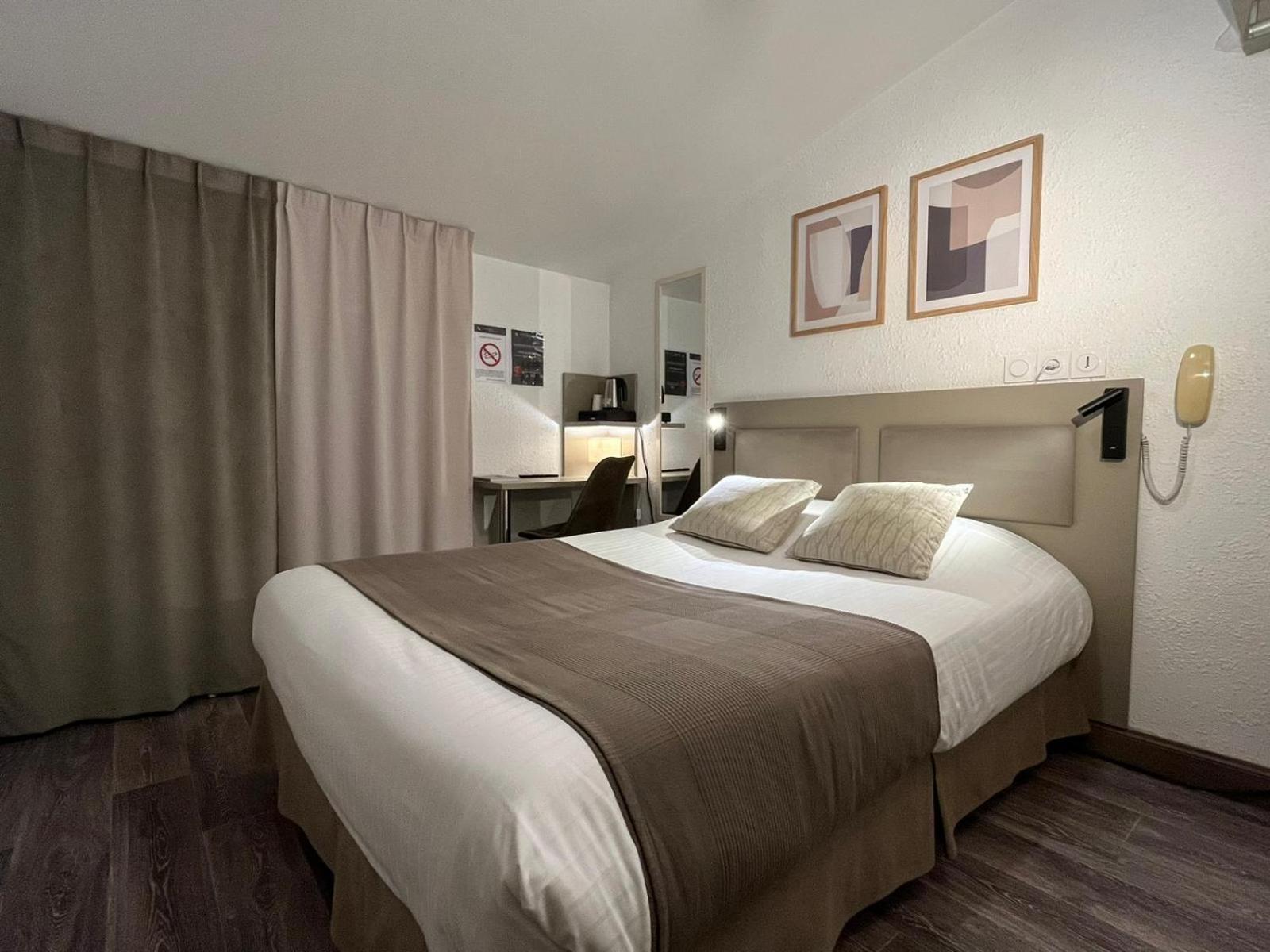 Cit'Hotel Le Cheval Blanc Cognac Centre Exterior foto